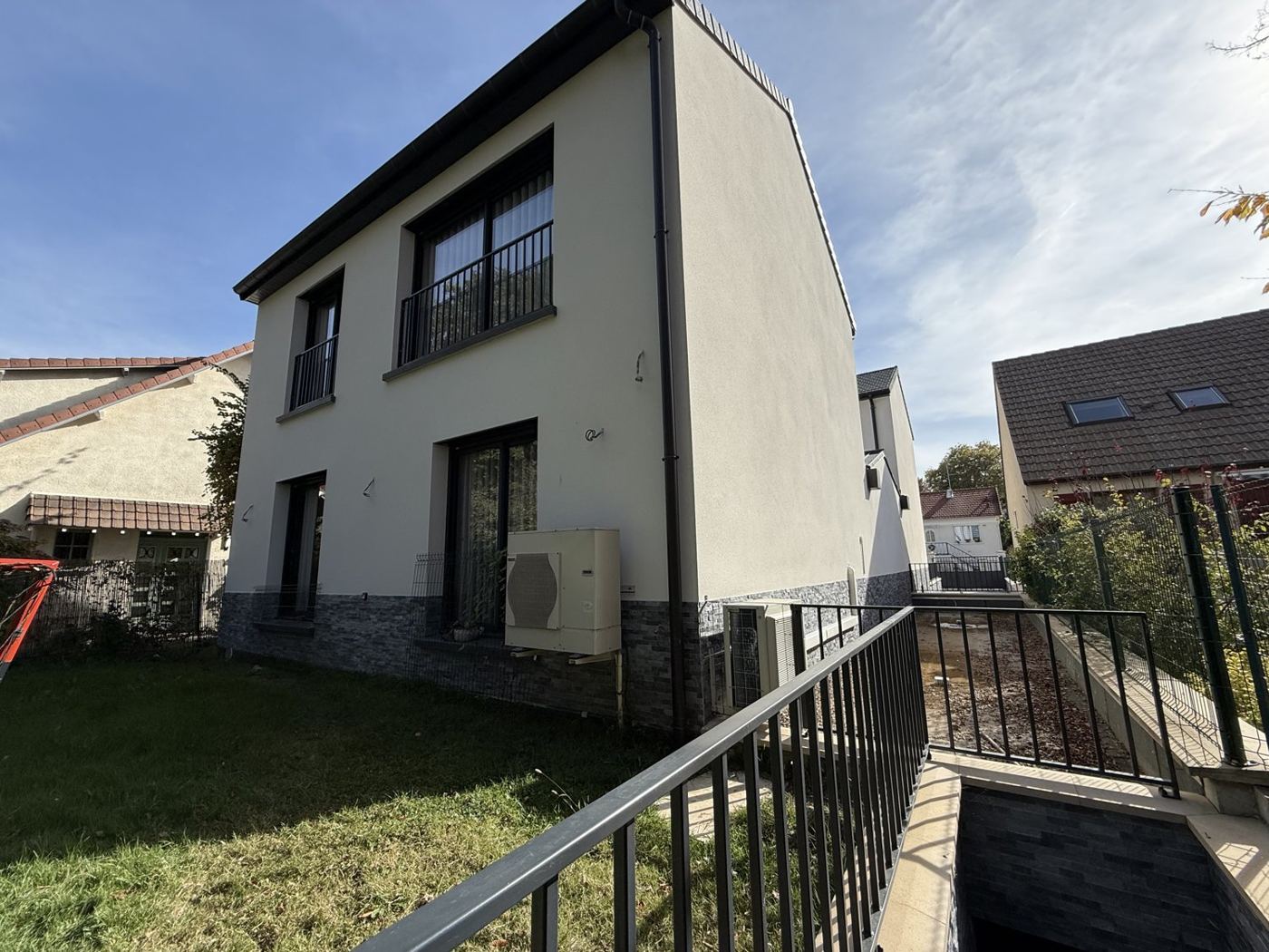 Fin de travaux et DAACT d'un pavillon à La Queue-en-Brie (94) — projet Construisez