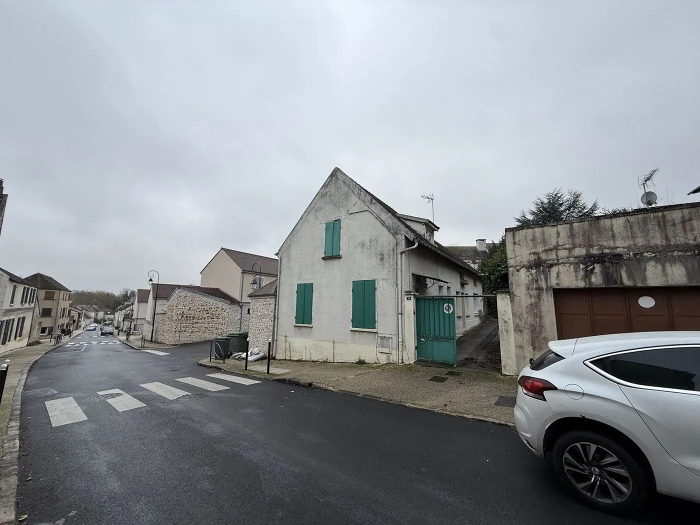 Insertion 3D d'un projet dans la rue du village à Servon (77)