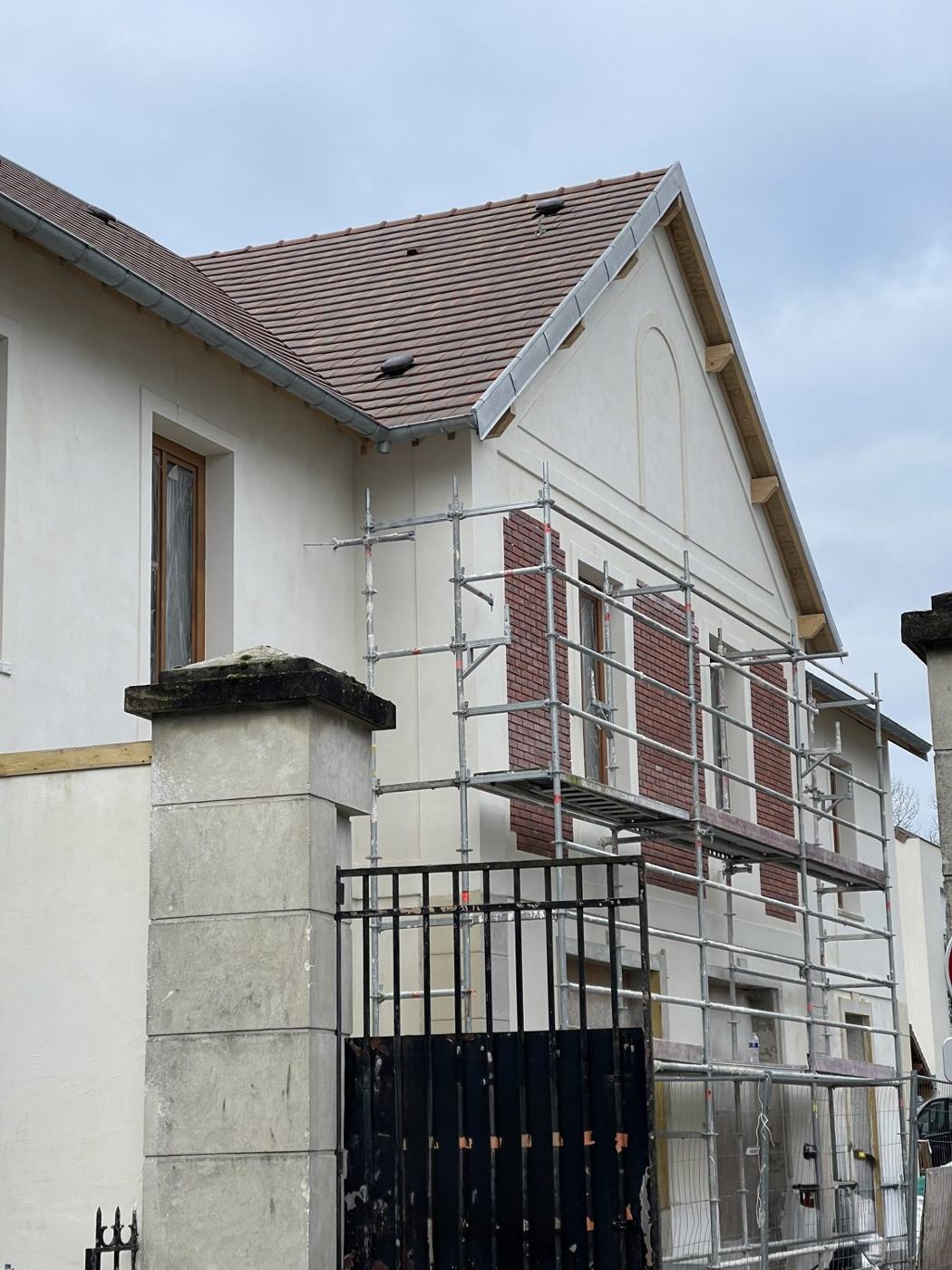 Suivi d'exécution de chantier pour un projet immobilier accompagné par Construisez